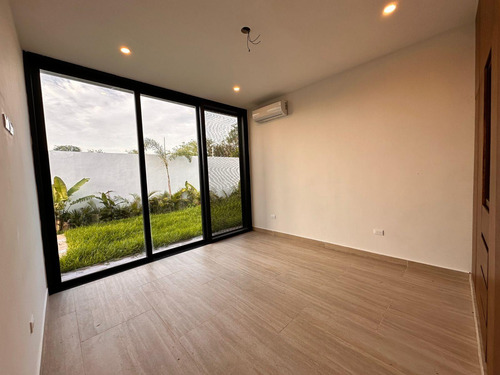 Casa En Venta Merida, Conkal, Privada Olivia, Una Planta, Entrega Inmediata.