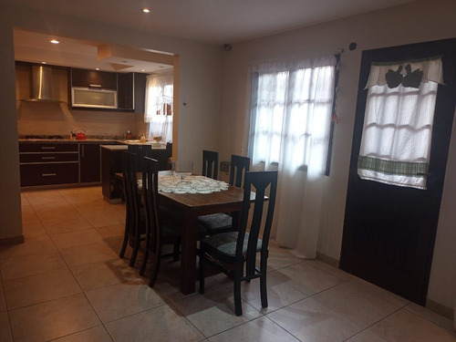 Imagen 5 de 26 de Chalet Venta 4 Ambientes C/ Cocheras En Villa Bosch Barrio Murialdo