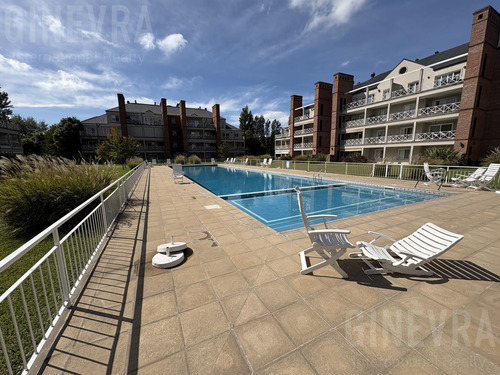 Departamento De 2 Ambientes En Alquiler En Tortugas Ii