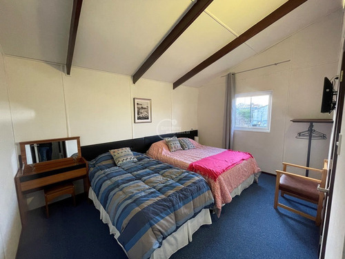 Casa En Venta De 9 Dorm. En Punta Arenas Funciona Como Hotel