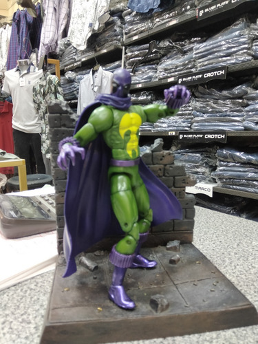 Marvel Legends Prowler, Hobie Brown, Lizard Wave!! (Usado)