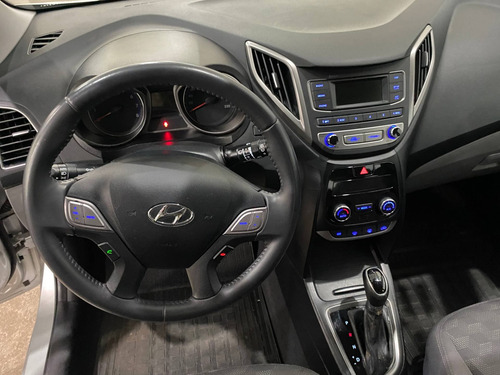 Imagem 8 de 8 de Hyundai Hb20 1.6 Premium 16v Flex 4p Automático