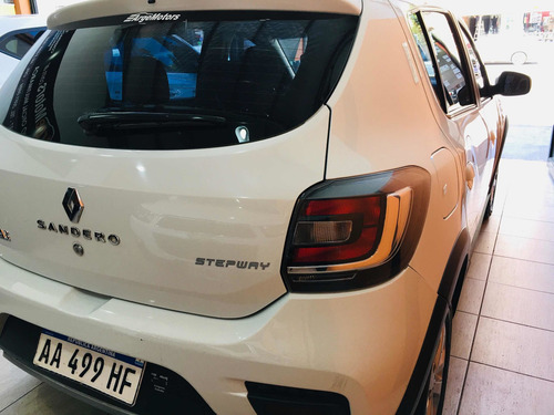 Imagen 8 de 22 de Renault Sandero Stepway 2016 1.6 Dynamique 105cv Argemotors