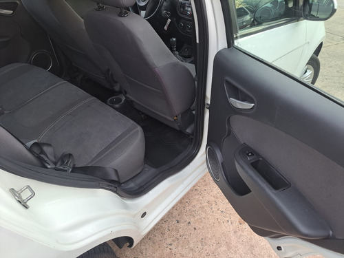 Fiat Palio 1.4 Attractive 85cv