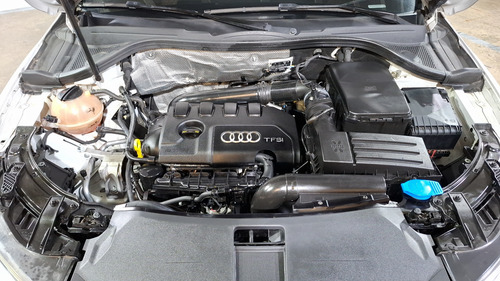 Audi Q3 2.0 S LINE S TRONIC