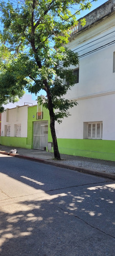Excelente Terreno De 18,00 Metros De Frente En Venta Larrea 1200 Oportunidad - A Metros De Mendoza Apto Para Construir Pb +2 Pisos