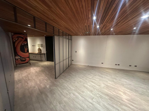 Oficina De 100 M² Con Vista Despejada Almirante Pastene 244