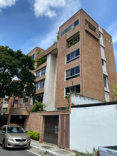 9. Vendo Apartamento Duplex En Los Naranjos De Las Mercedes Villasana