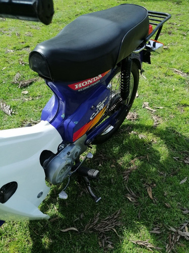 Imagen 12 de 17 de Honda Econo Power C90 Super Cub '97 Muy Buen Estado