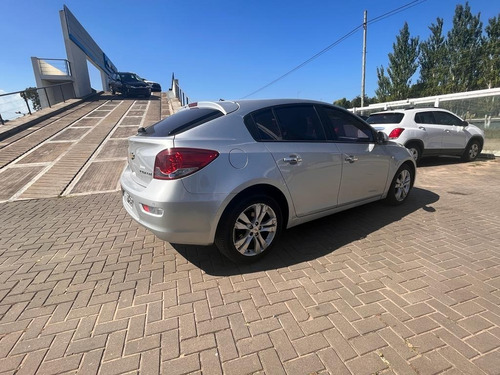 Imagen 5 de 17 de Chevrolet Cruze 5p 1,8 Ltz Ac