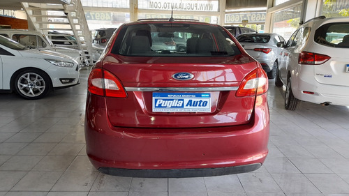 Ford Fiesta Kinetic 1.6 Design Sedan 120cv Trend Plus