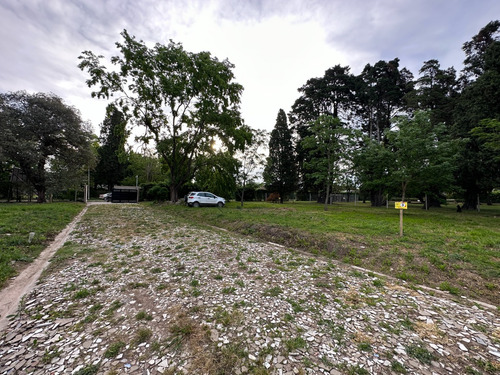 En Venta Lote Baldio En Barrio Cerrado Los Robles - Escritura Inmediata O Financia
