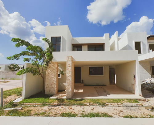 Casa En Venta En Amara Residencial En Santa Gertrudis Mod. B