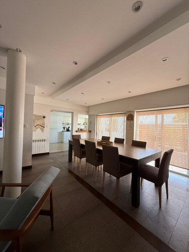 Venta- Casa 4 Ambientes - Barrio San Carlos