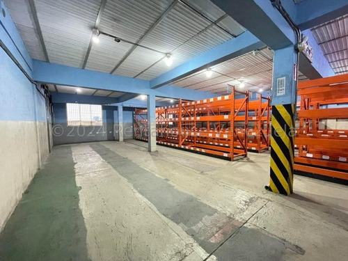Edificio En Venta Estructura Nueva Y Puertas Blindada Calle Comercial San Jose Maracay Con Ascensor Kg:24-24423