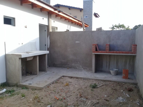 Venta Duplex 3 Amb Mar Del Tuyu Calle 67 E/ 6 Y 7
