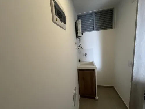 Apartaestudio En Arriendo Ubicado En El Poblado Sector Ciudad Del Río (27077).