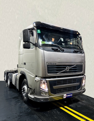 Imagem 3 de 12 de Volvo Fh 460 6x2 2014 = Actros 2546, Axor 2544, Scania R440