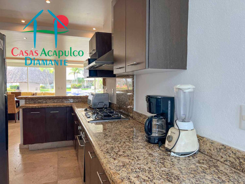 Cad Vidamar Residencial C1 D 101. Terraza Con Jacuzzi Y Salida Al Jardín