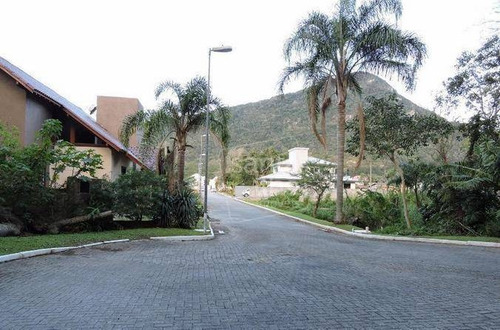 Terreno À Venda, 637 M² Por R$ 585.000,00 - Armação - Florianópolis/sc - Te0910