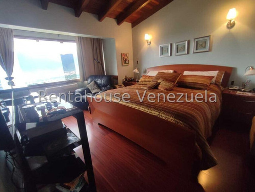 Bella Casa Bien Distribuida De MĂșltiples Niveles En Venta Ubicada En Los Naranjos Del Cafetal 25-6495