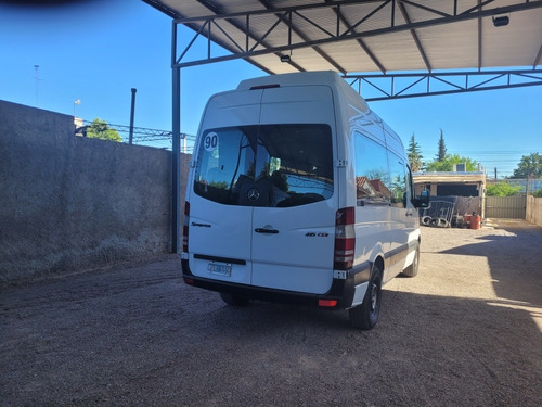 Imagen 10 de 13 de Mercedes-benz Sprinter 2013 2.1 415 Combi 3665 150cv 15+1 Te