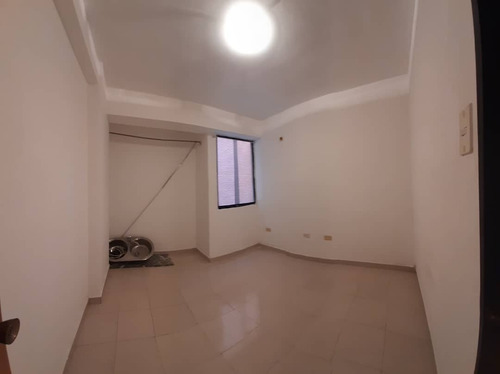 Imagen 6 de 19 de Fernando Guerrero Vende Apartamento En Tazajal Res Araguaney Suites