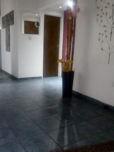 Imagen 17 de 20 de Permuta O Vende Hermoso Duplex Castelar-oportunidad!