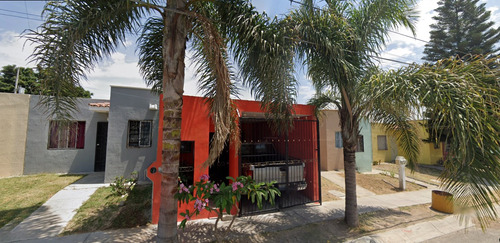 Casa En Venta De Remate Bancario, Santa Fe, Tlajomulco De Zúñiga Jalisco Jmjc12