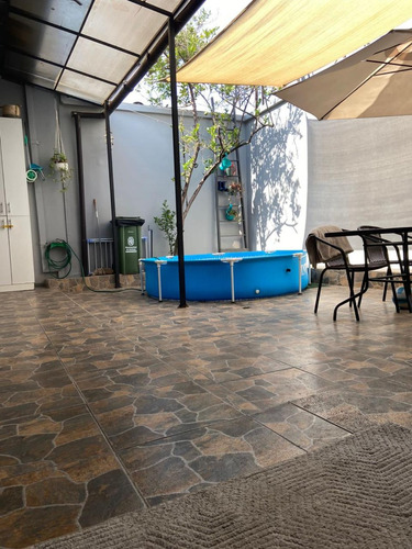 Excelente Y Comoda Casa En Venta, Comuna De Stgo. Centro