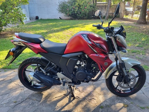 Imagen 2 de 9 de Yamaha Fz Fi S