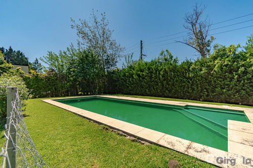 Venta Casa 4 Ambientes En Pilar Con Pileta