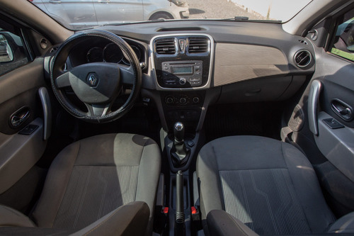 Imagem 9 de 14 de Renault Logan Expression 1.6 8v (flex)