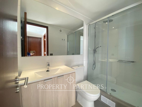 Arriendo Departamento Almagro Avenida Brasil Con V...