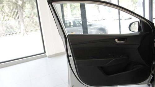 Hyundai Accent 1.6 Sedan Gl Mt