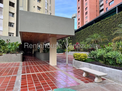 Apartamento En Venta En Los Naranjos Del Cafetal Con Preciosa Vista Al Ávila