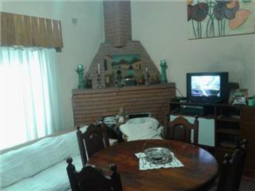 Imagen 8 de 20 de Atencion Inversores Casa Sobre Colectora De Autopista Del Oe