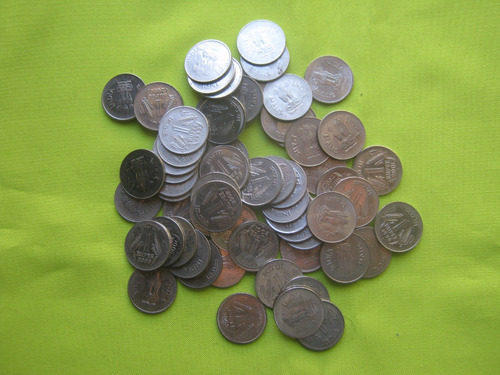 India Lote 64 Monedas De 1 Rupia 