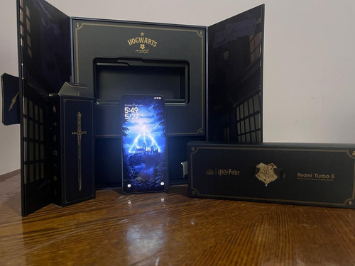 Celular Redmi Turbo 3 Edición Limitada Harry Potter (Nuevo con caja abierta)
