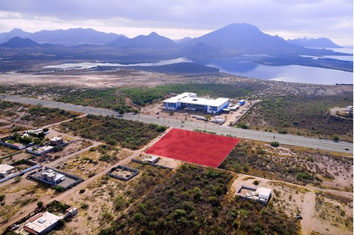 Terreno De 1 Hectárea Sobre El Blv Tetakawi Con Vista Parcial Al Mar