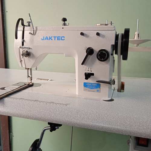 Imagen 5 de 8 de Maquina Coser Zig Zag Y Recta Industrial Modelo 20u Servo