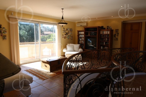 Imagen 8 de 29 de Punta Del Este, Beverly Hills , Residencia De 4 Dormitorios Y Piscina Climatizada.- Ref: 54207