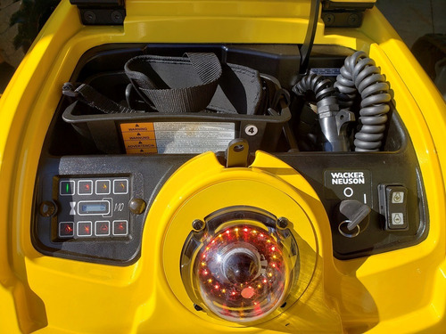 Rolo Compactador Wacker Neuson Rt-sc3 Controle Remoto - Zero