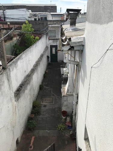 3 Apartamentos En Un Padrón