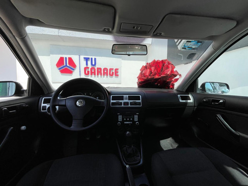 Volkswagen Jetta Clásico 2.0 Cl 5vel Aa Mt
