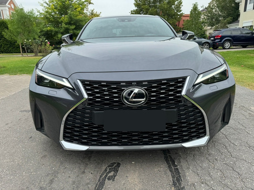 Lexus IS IS300H