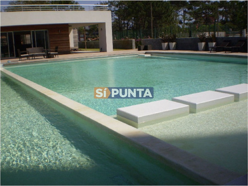 Imagen 17 de 23 de En Venta Excelentes Servicios 3 Dormitorios En Suite Y Dependencia