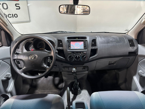 Toyota Hilux 2.5 STD 4X2 CD 16V TURBO DIESEL 4P MANUAL