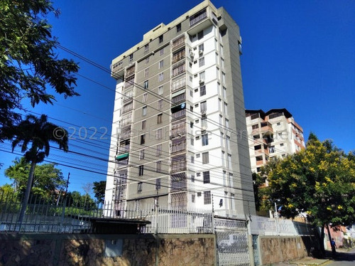 Hector Piña Vende Apartamento En Zona Centro Este De Barquisimeto 2 3-7 0 8 9
