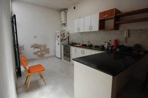 Imagen 25 de 27 de Único Ph Multifamiliar Con Patios Y Terraza, Ideal Para Renta